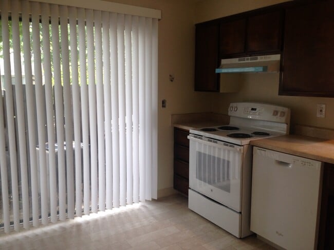 Photo - Quincy St Triplex Unit 1276