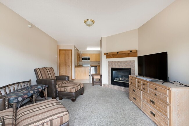 Building Photo - Cedar Creek Condo Available Soon!