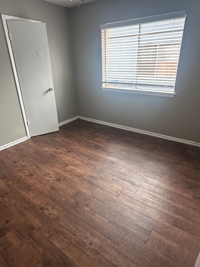 Photo - Brookview Duplex 6917