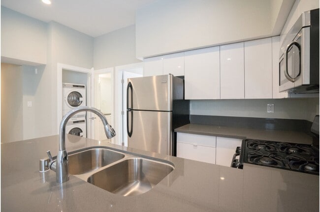 Photo - 3426 West 1st St