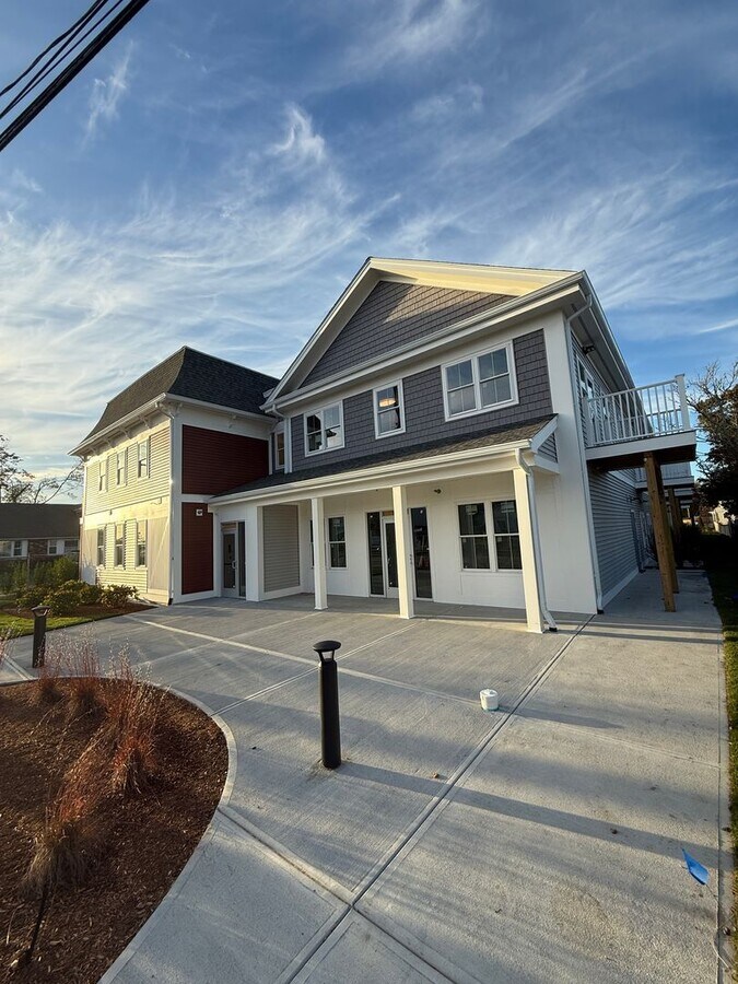 Photo - Joseph Baker House Unit 626 Main Street Dennis Port- 1 Bedroom s.