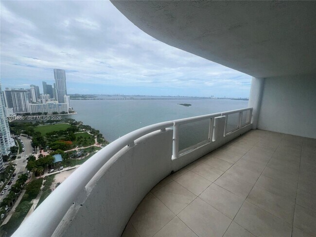 Photo - 1717 N Bayshore Dr Unit A-3337