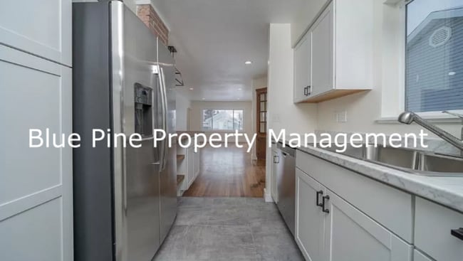 Photo - 375 W 18th St