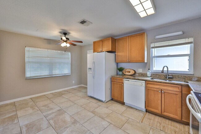 Photo - 619 40th Ave N