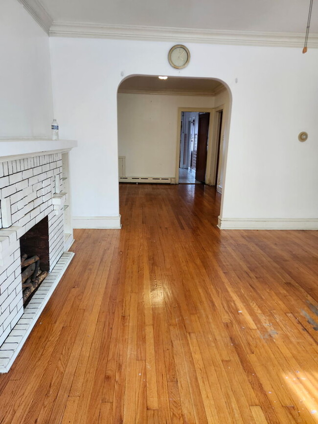 Photo - 2827 N Parkside Ave Unit 2