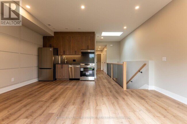 Photo - 352 Jones Ave
