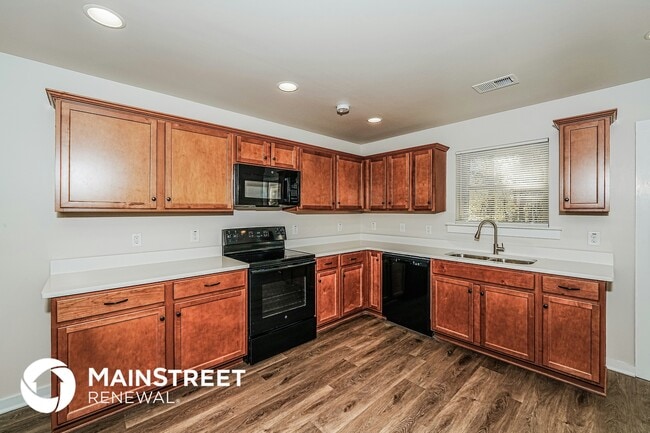 Photo - 576 Kincaid Cove Ln