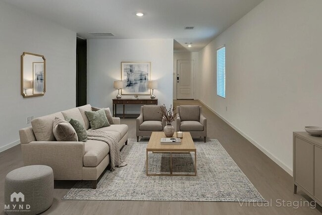 Photo - 2057 Belgian Dr