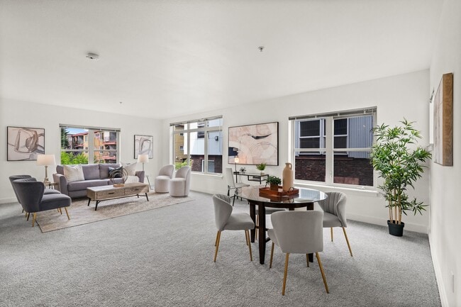 Building Photo - 1620 Belmont Ave Unit 427