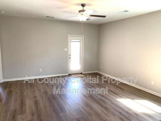 Photo - 112 Declaration Ln