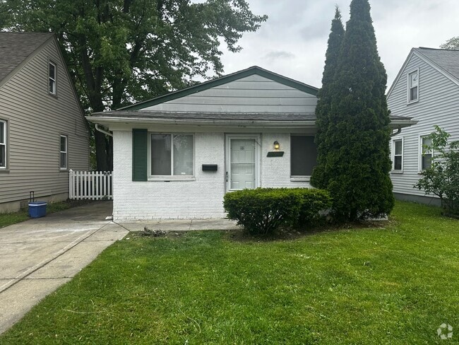 Building Photo - 3 Bedroom Home In Harper Woods