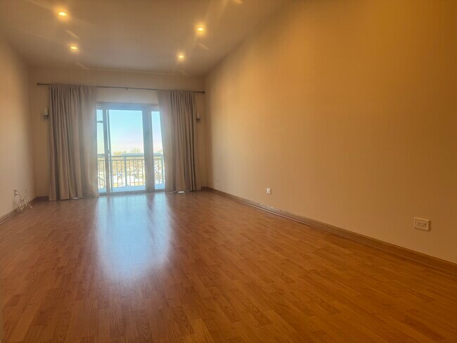 Photo - 2919 N Harlem Ave Unit 510