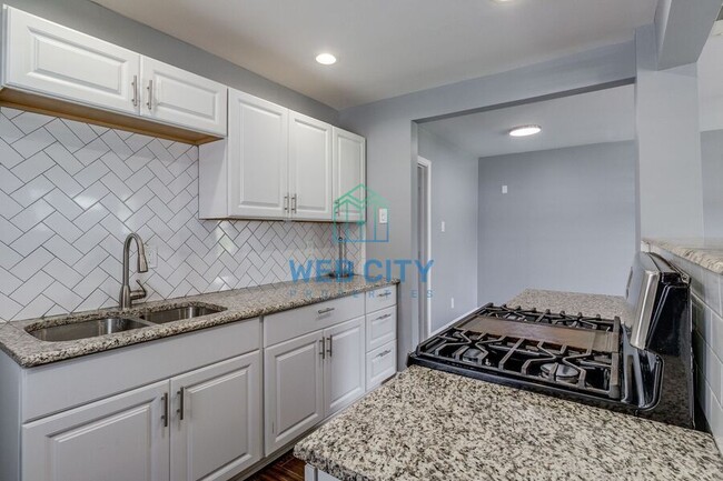 Photo - 11510 Stein St