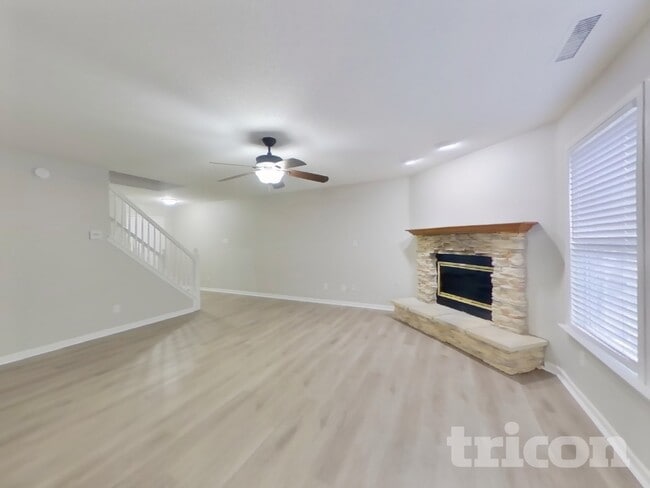 Photo - 3422 Brandenburg Blvd