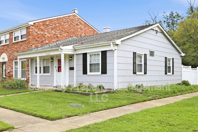 Photo - 17 Farragut Ct
