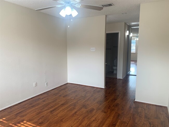 Photo - 2710 Grants Lake Blvd Unit 2