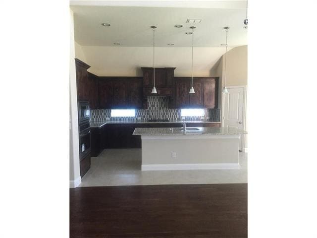 Photo - 2560 Valley Glen Dr