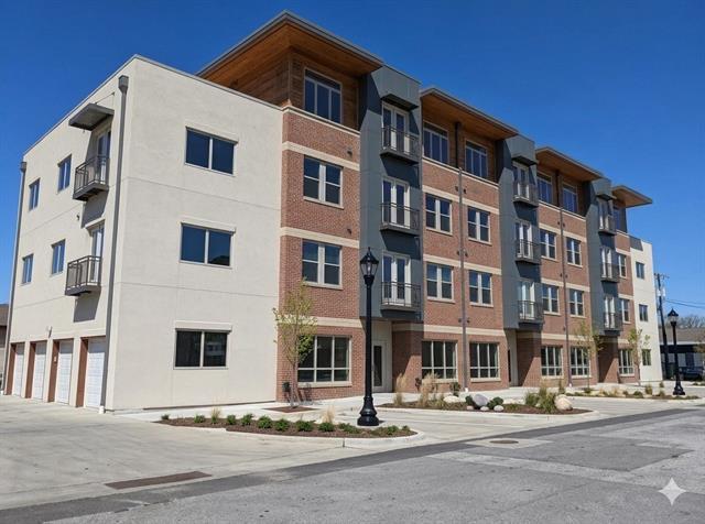 Building Photo - 928 Travis Ave Unit 407