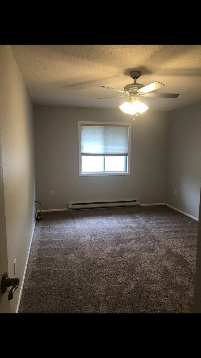 Room 2 - 770 W Village Rd Unit 105