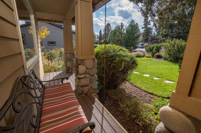Photo - River's Edge Golf Course, Upscale Unit on ...