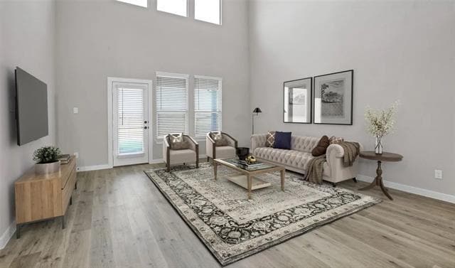 Photo - 1127 Parkfield Rd