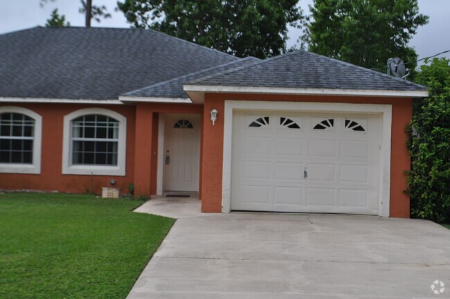 Building Photo - Pine Grove Duplex, Side B Rental