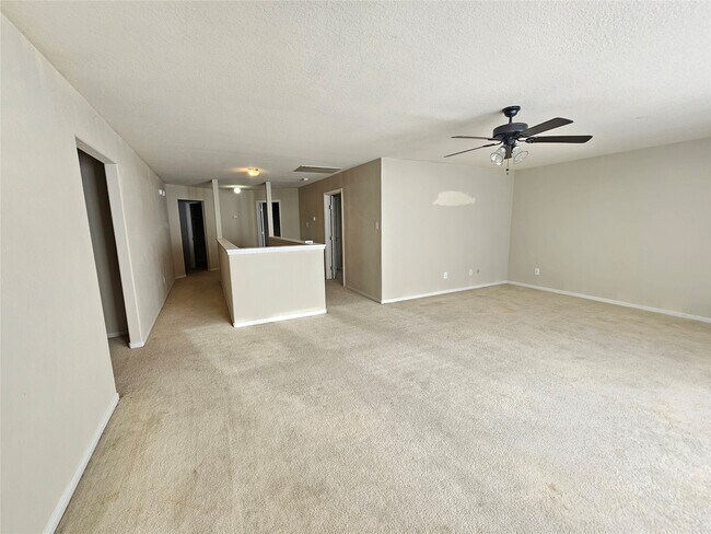 Photo - 11015 Walkup Way
