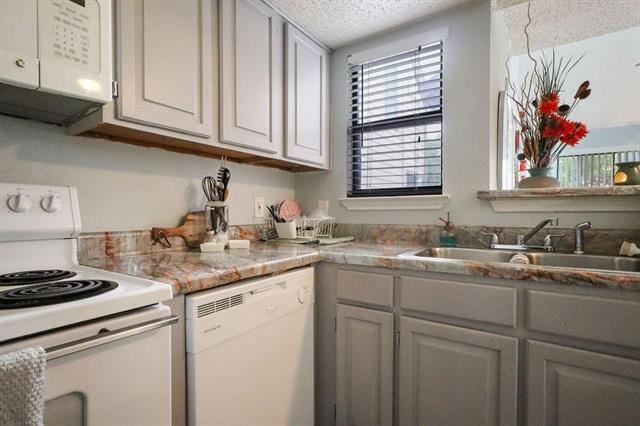 Photo - 2300 Bamboo Dr Unit N211