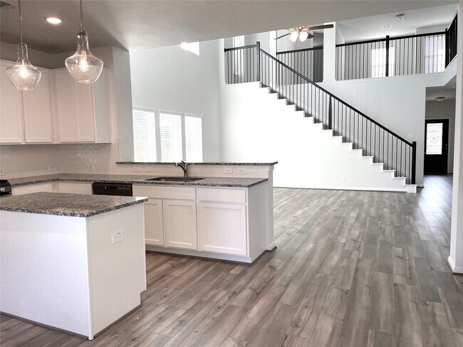 Photo - 5002 Winnipeg Blvd