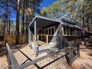 4306 W Blue Ridge Loop