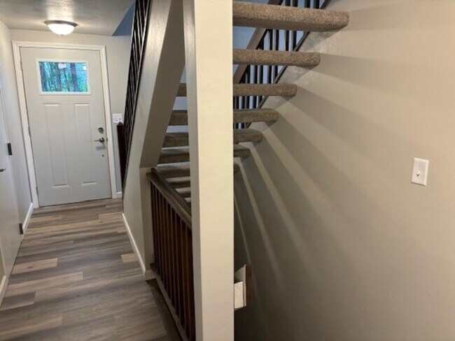 Photo - 430 E 1st Ave