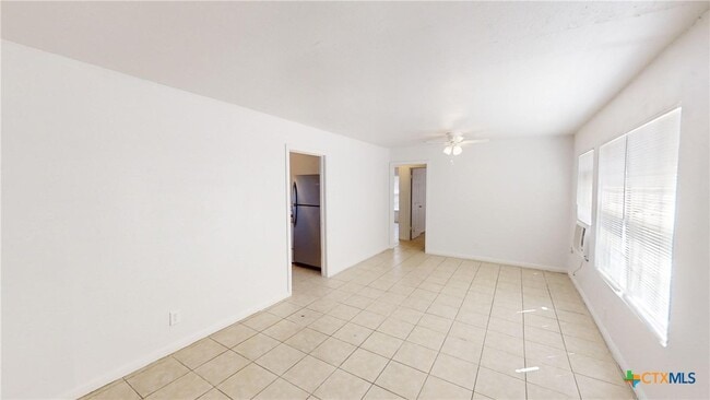 Photo - 1903 Duncan Ave