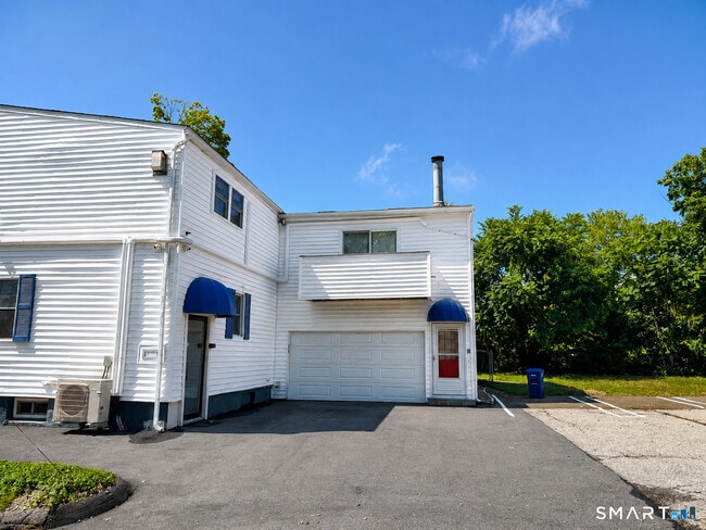 Photo - 311 Racebrook Rd