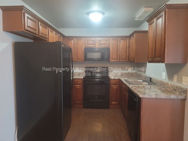 Photo - 2021 Ingalls Ln