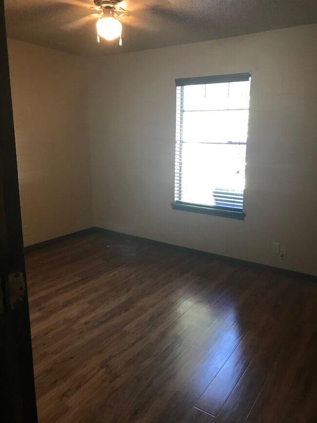 bedroom - 209 Brian Rd Unit 209