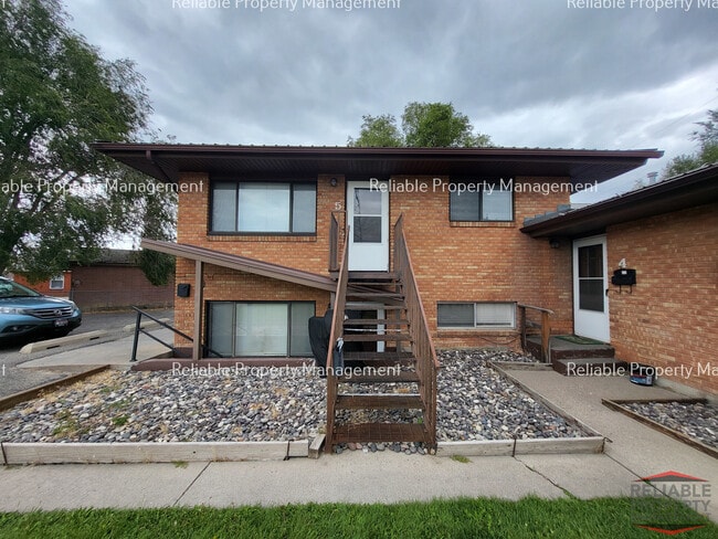 467 W Pacific St Unit 5