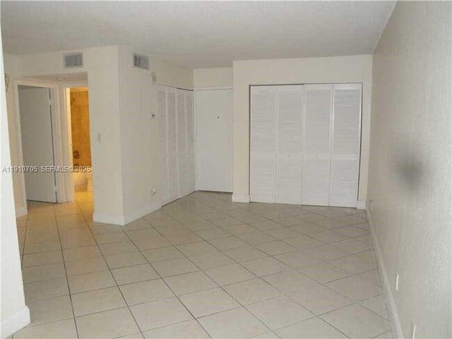 Photo - 17021 N Bay Rd Unit 104