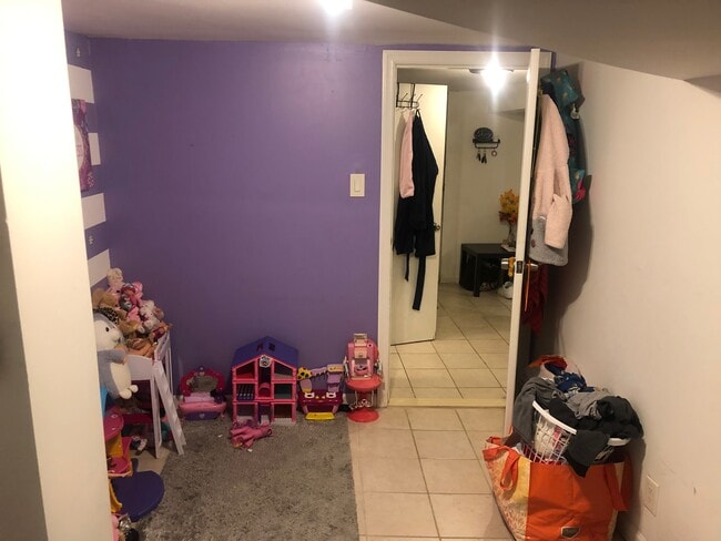 BR #1 - 907 20th St Unit B1