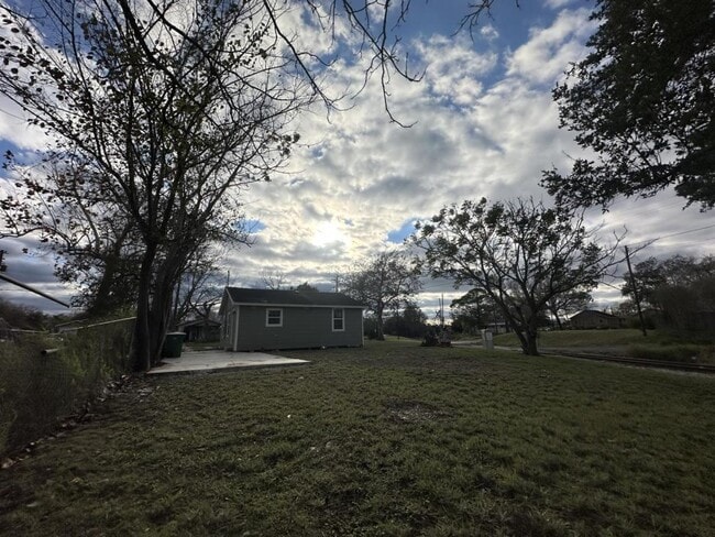 Photo - 804 E Water St