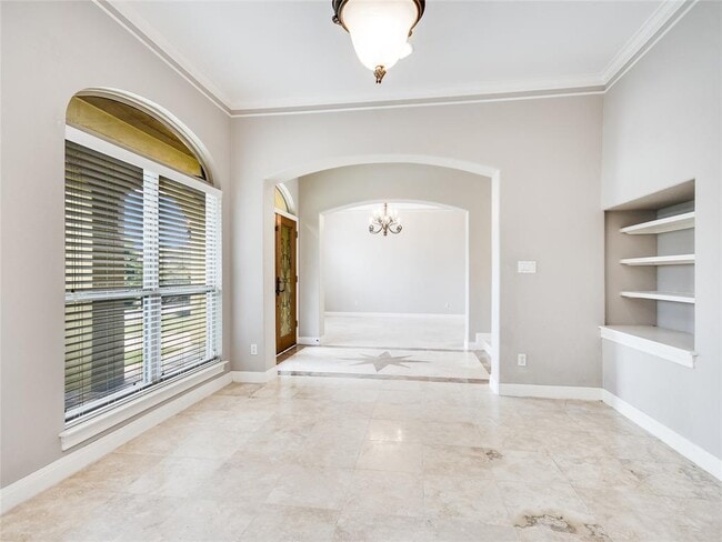 Photo - 1014 Challenger