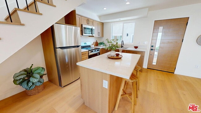 Photo - 6445 Satsuma Ave