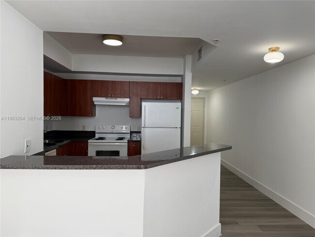 Photo - 115 SW 11th St Unit 805