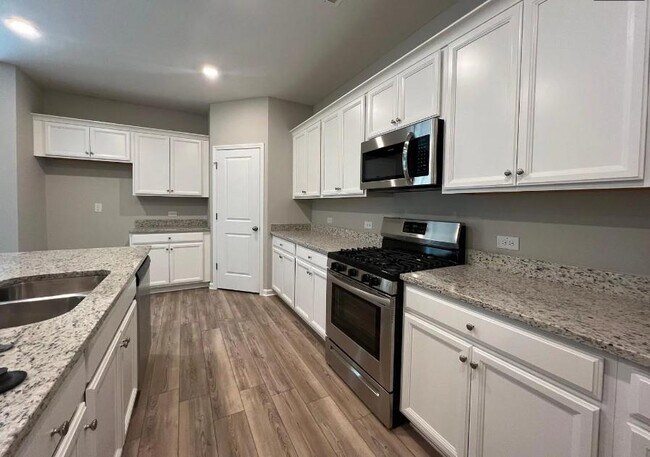 Photo - 140 Golden Eagle Pkwy