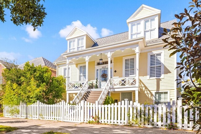 Photo - 3216 Avenue N