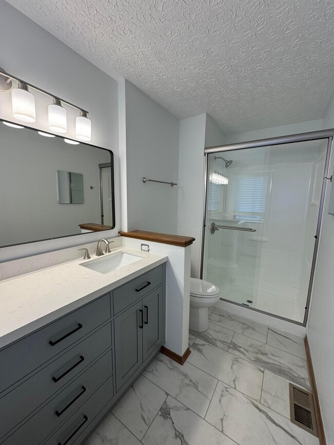 Photo - 8000 Leaview Dr