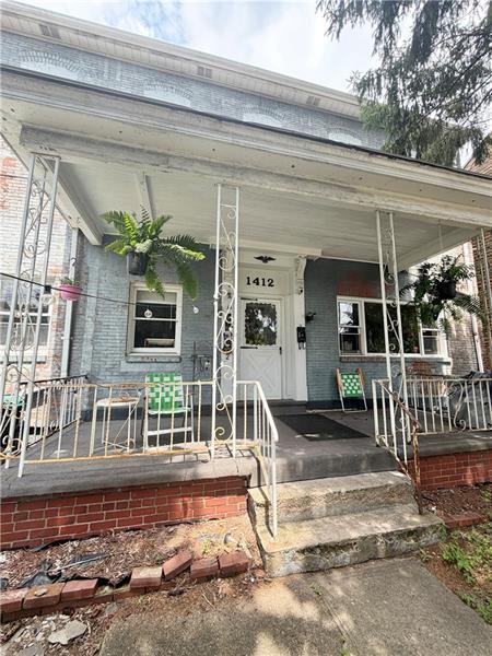 Photo - 1412 Main St
