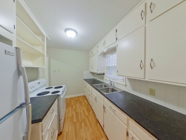 Photo - 5716 E 2nd St N