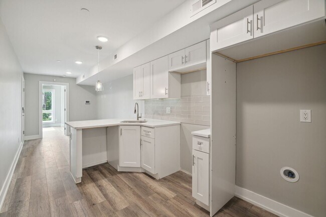 The Residences at Viney House - The Residences at Viney House Unit 2