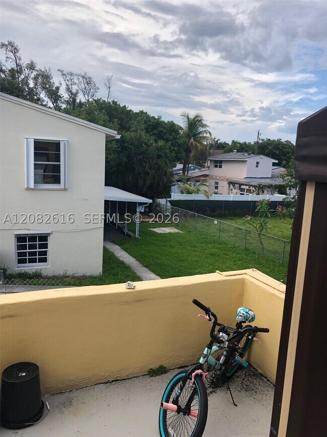 Photo - 725 SW 8th St Unit A