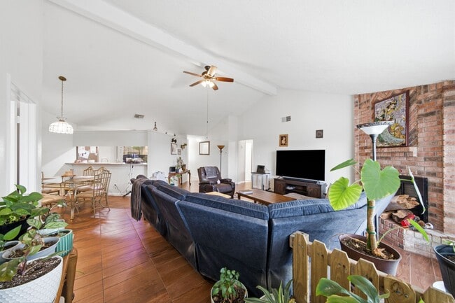 Photo - 411 Forest Hills Dr